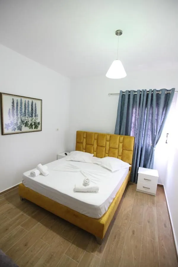 Vila Elmazi Fa & Fe 卡萨米尔 0*,