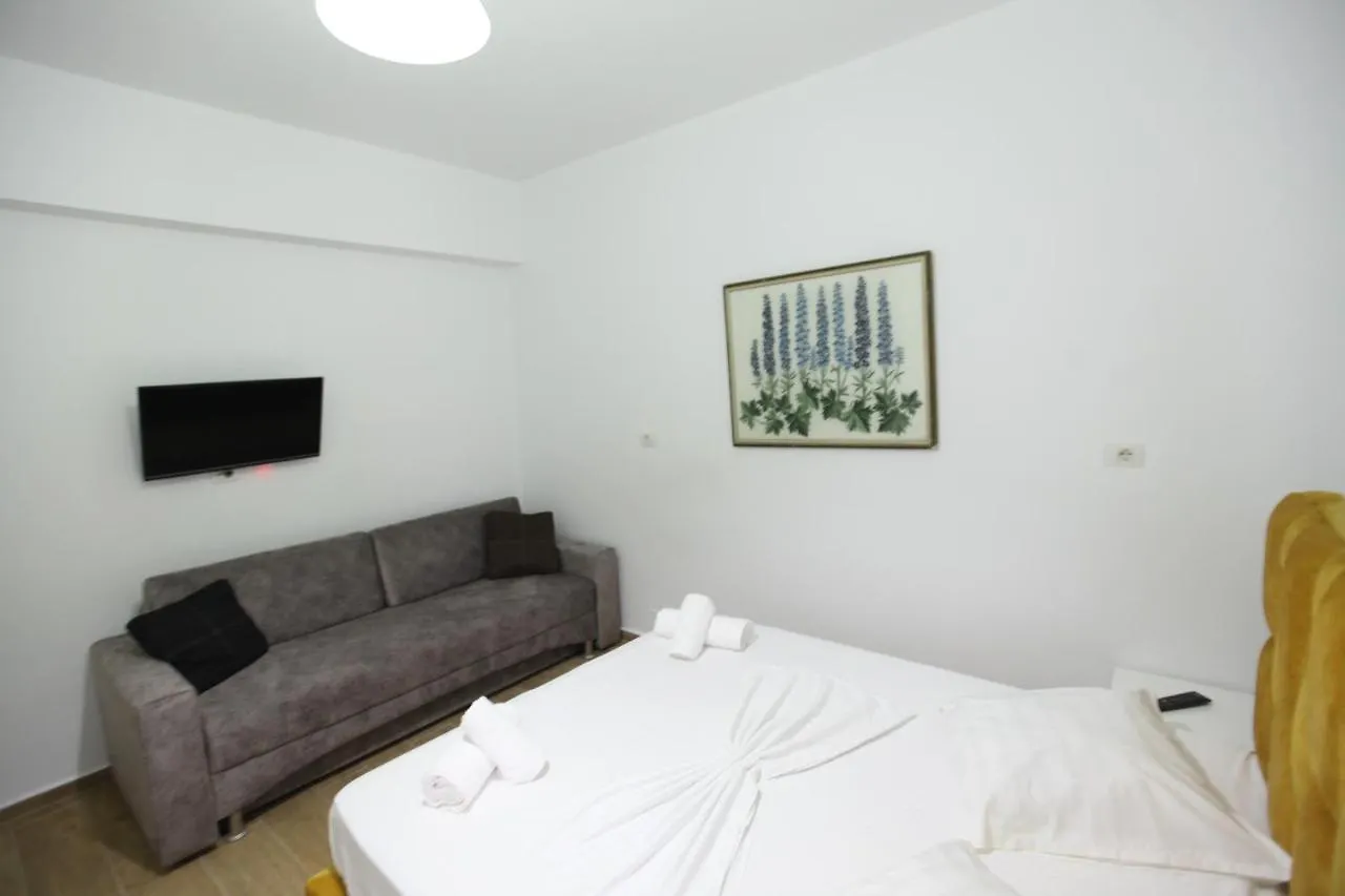 Vila Elmazi Fa & Fe Ksamil